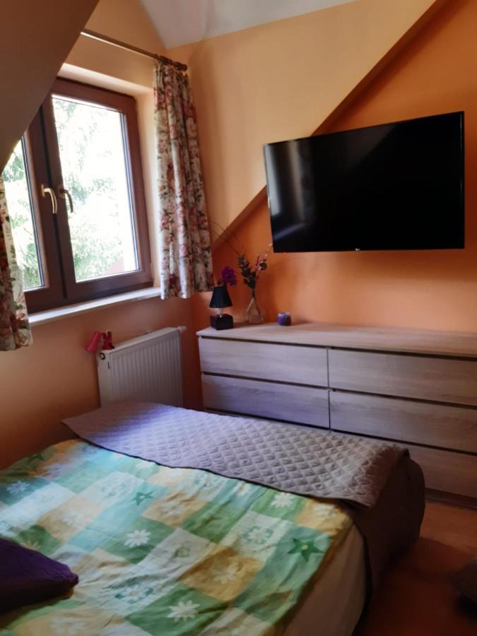 Dom Nad Jeziorem Mazury Pomost Segment 2 Giżycko Extérieur photo